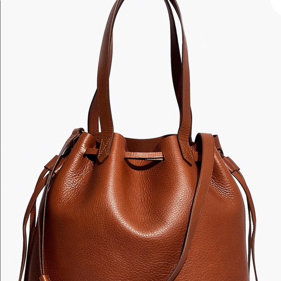 Madewell Handbags - Madewell Lafayette bucket bag